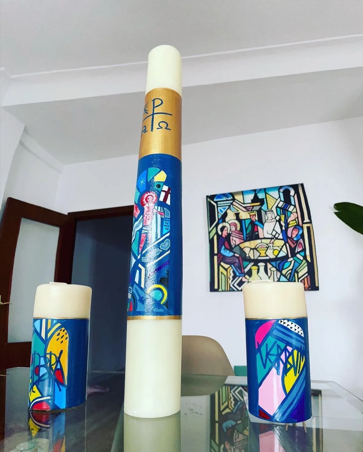Cirio pascual elaborado pintado a mano, referencia CP-E-01