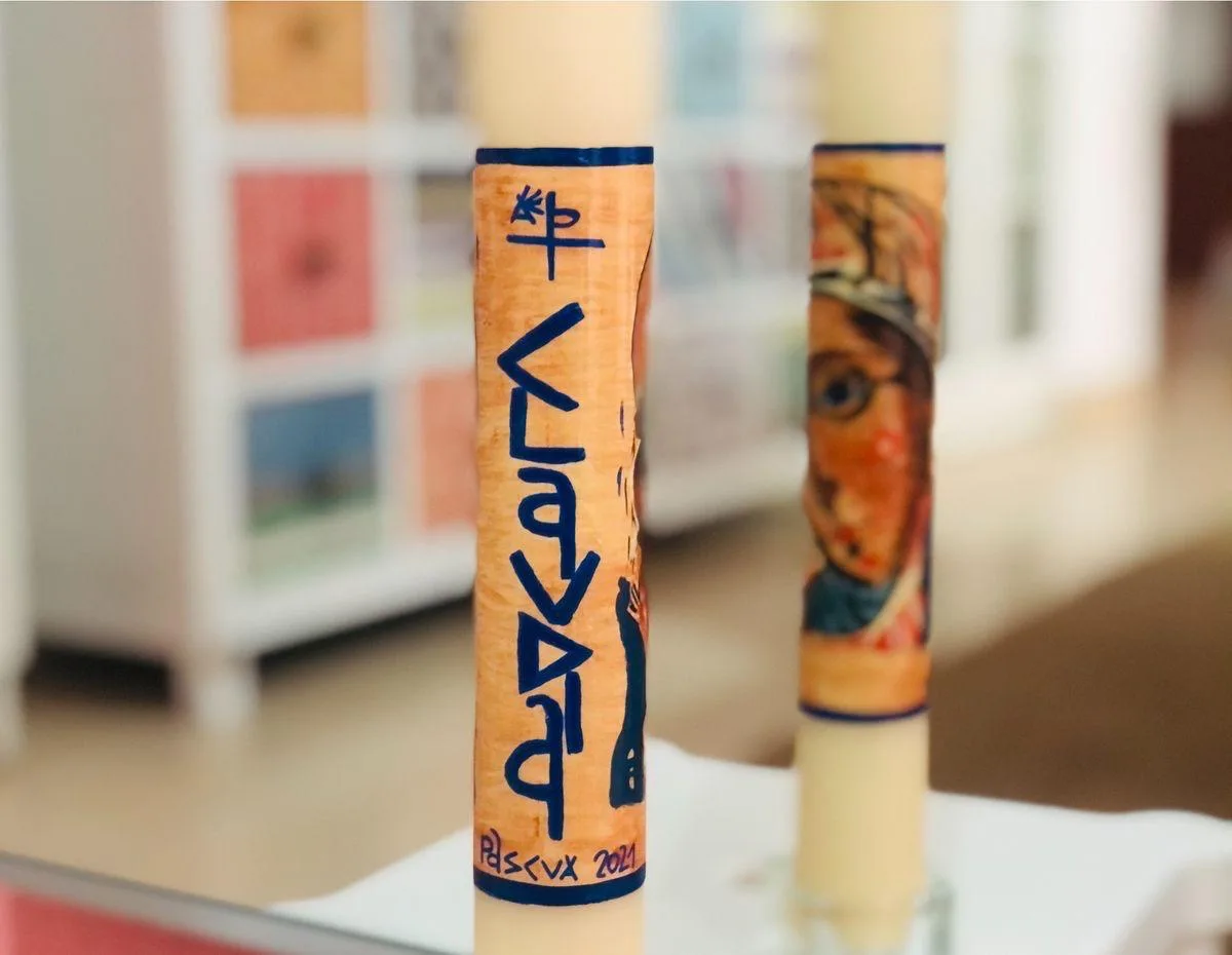 Vela de bautizo pintada al detalle, a todo color, referencia BZ-D-08